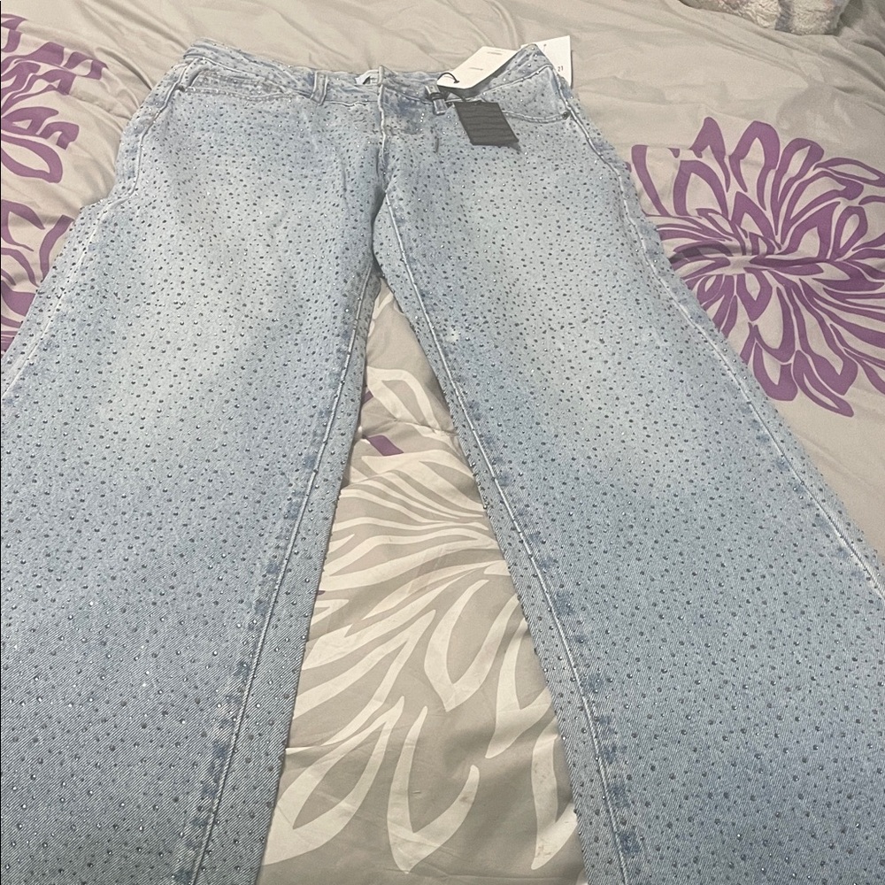 Forever 21 Women's Light Blue Jeans with Crystal